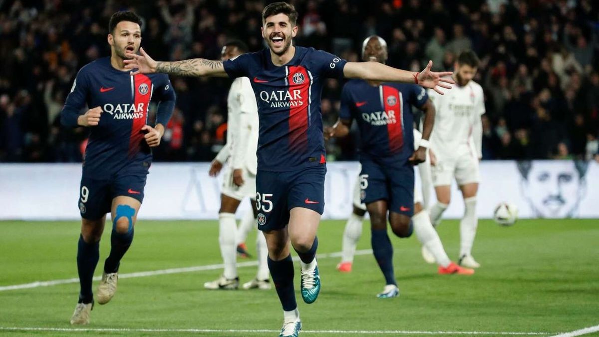 El PSG da un paso más hacia el título del campeonato al aplastar al Lyon