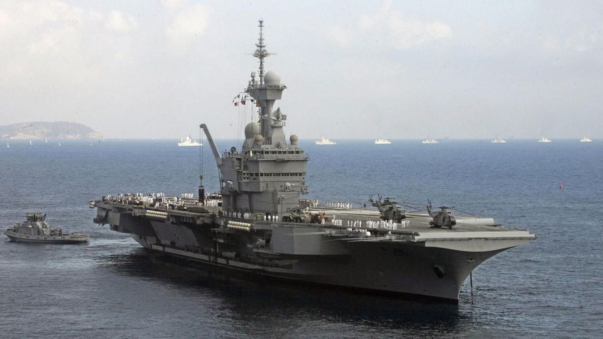 Le porte-avions nucléaire Charles-de-Gaulle, sous l'autorité de l'OTAN, va lancer la mission "Akila".