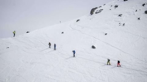 Les membres du gouvernement suisse renoncent au « ski sans frais »