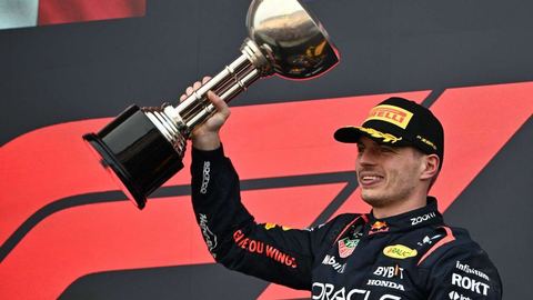 Max Verstappen, victorieux au Grand Prix du Japon, poursuit son ascension