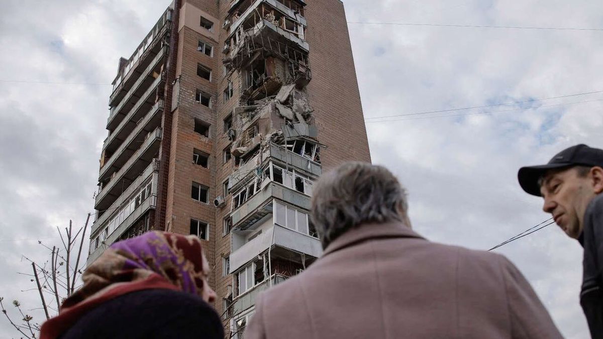 Six personnes au moins tuées lors de bombardements nocturnes sur Kharkiv