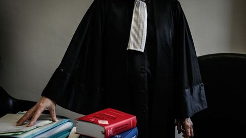 Une magistrate d'Agen présentée à la justice pour une affaire liée au crime organisé corse