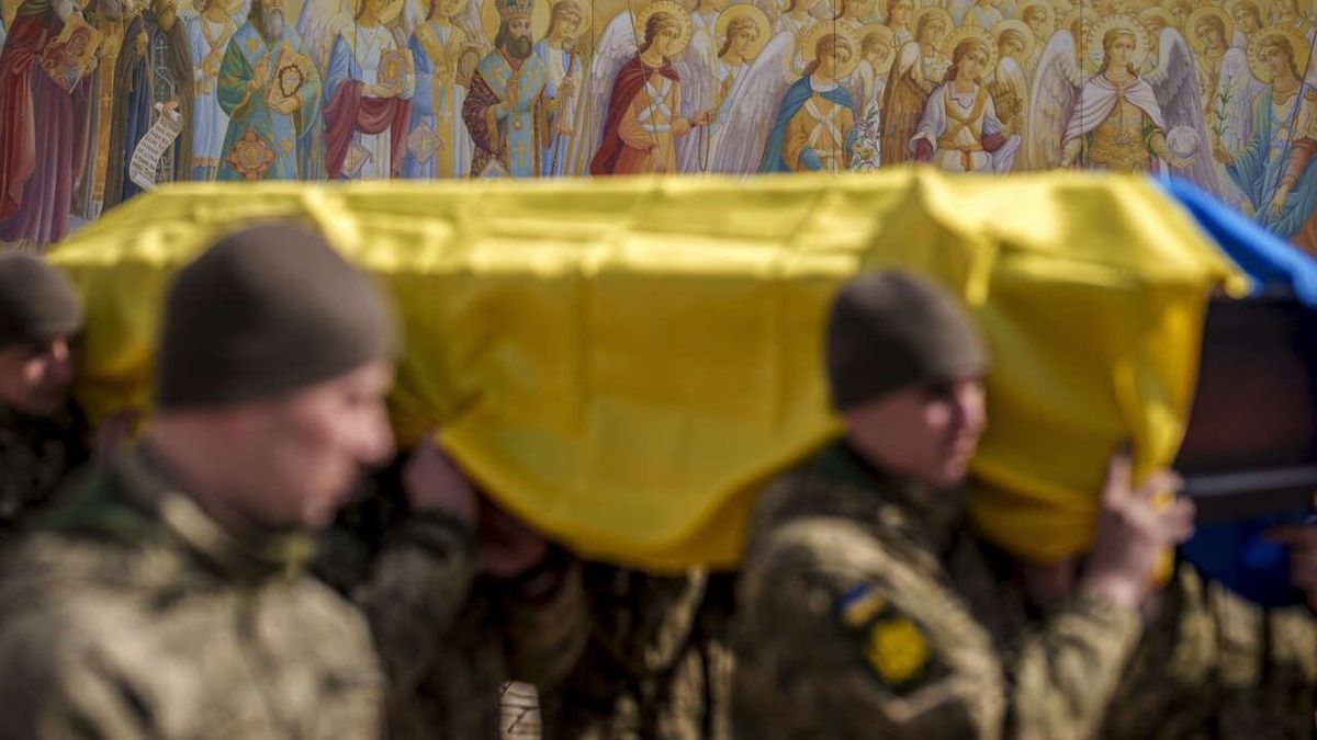 Zelensky warns that kyiv will be defeated in war against Russia if $60 billion in US aid remains tied up in Congress