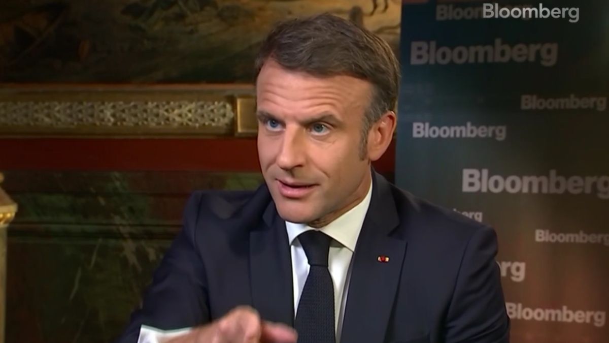 Emmanuel Macron durcit (légèrement) sa position face à TotalEnergies qui envisage de se retirer de la Bourse de Paris.