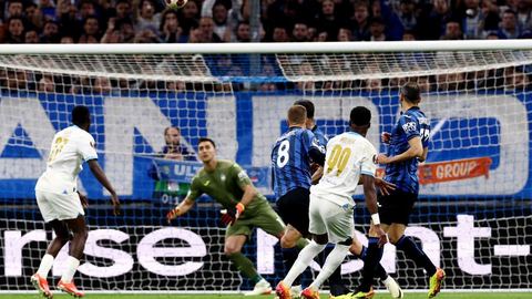 L'Olympique de Marseille, frustré mais toujours en course, n'arrive pas à s'imposer face à Bergame au Stade-Vélodrome