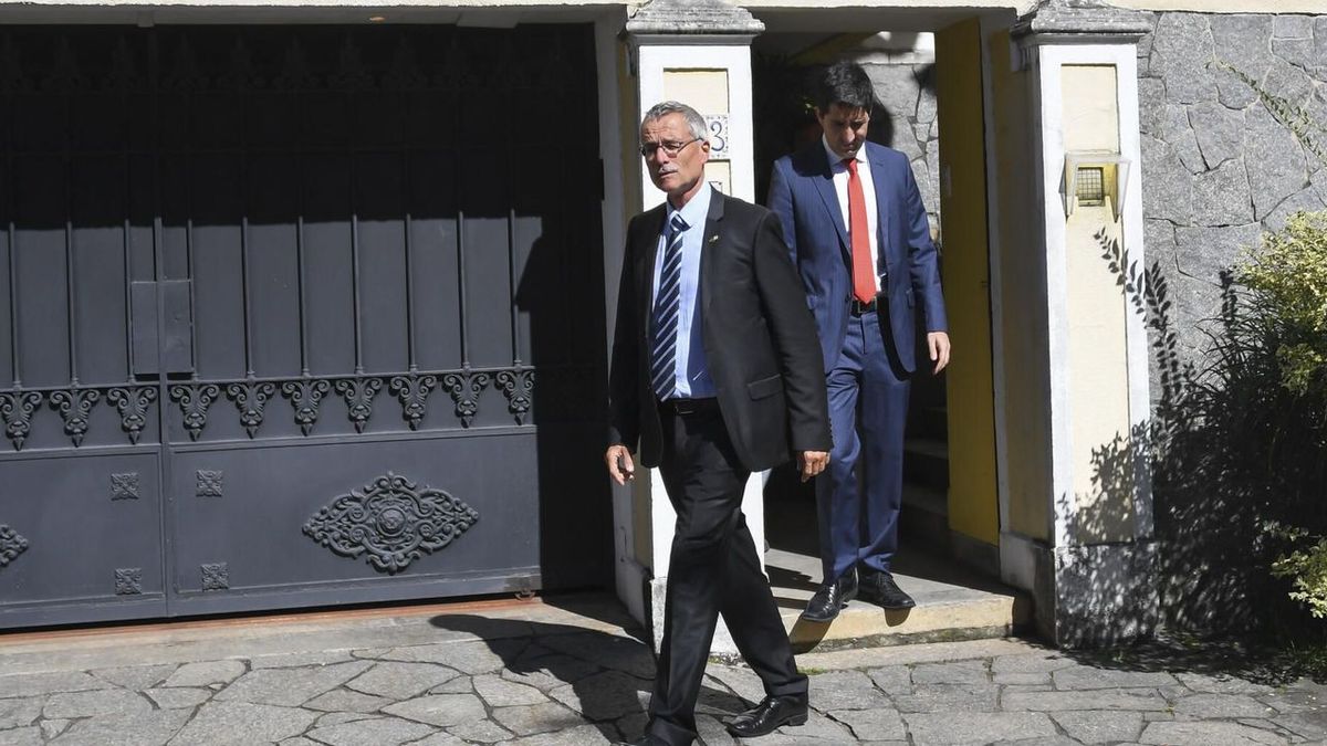 Le Parcours Prodige de cette Éminence Grise de la Politique Française
