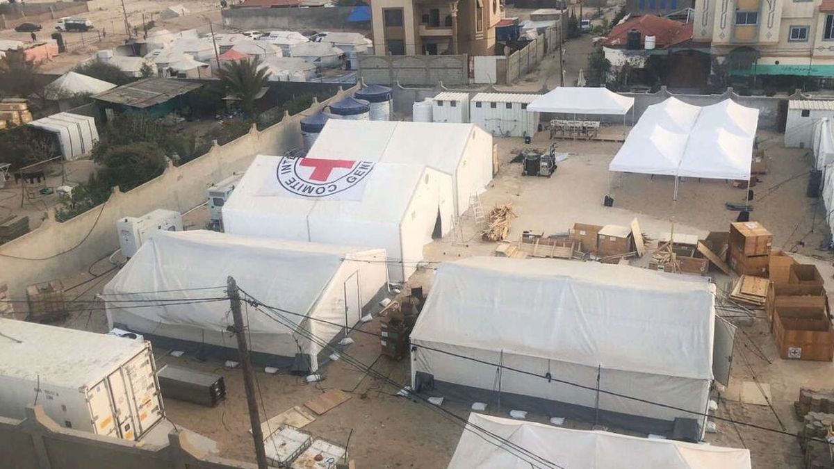 Selon Human Rights Watch, Israël aurait bombardé huit sites ou convois humanitaires depuis octobre 2023