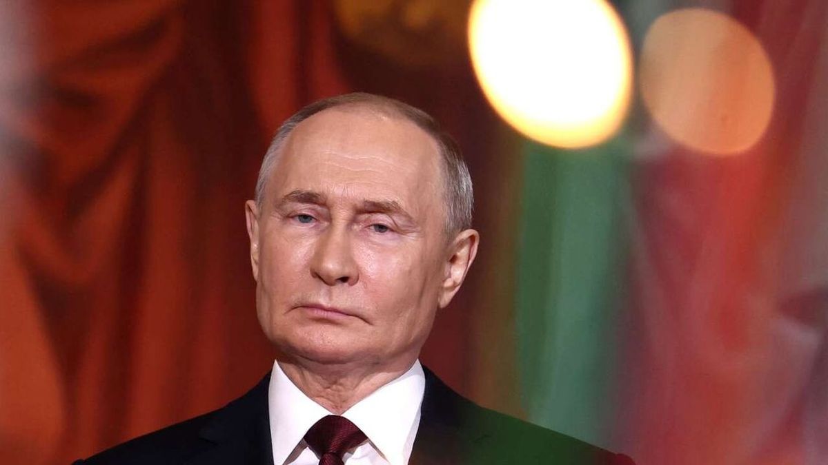 Vladimir Poutine commande des manœuvres nucléaires avec des forces situées à proximité du pays