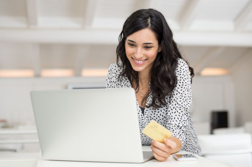 Why choose a virtual invitation card? 