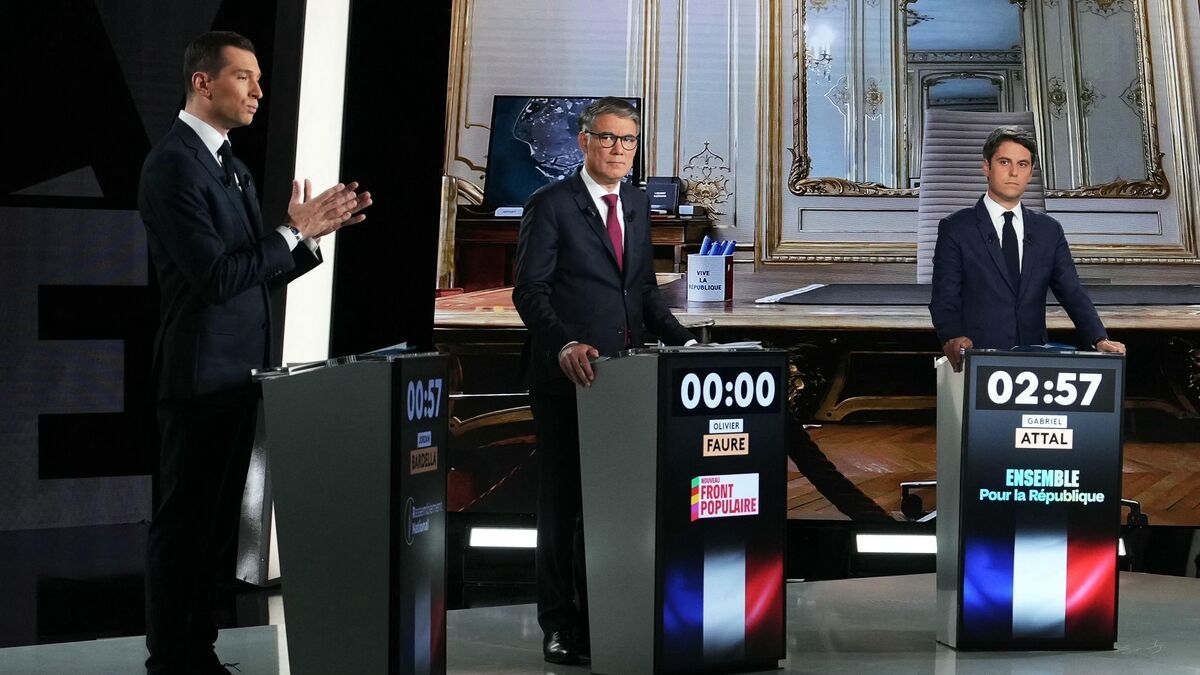 Attal califica de "muy graves" las declaraciones de Marine Le Pen sobre el papel 'honorario' del presidente como jefe de las fuerzas armadas
