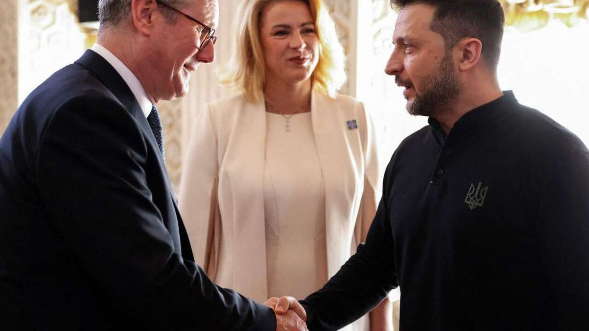 Zelensky participe à un conseil des ministres exceptionnel à Londres tandis que Kim Jong-un reçoit une délégation russe