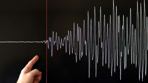 Se retira la alerta de tsunami tras un terremoto de magnitud 7 en el mar cerca de Rusia