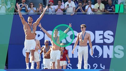 Léon Marchand et Florent Manaudou mettent le spectacle (torse nu) au Parc des champions des JO de Paris 2024