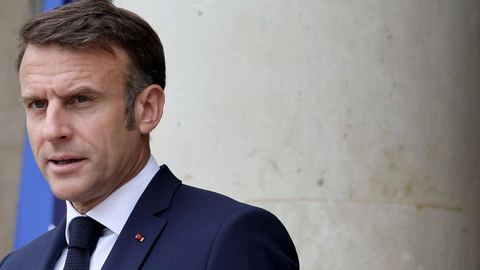 Presión sobre Emmanuel Macron para acelerar: la oposición y los aliados del primer ministro exigen acciones más rápidas