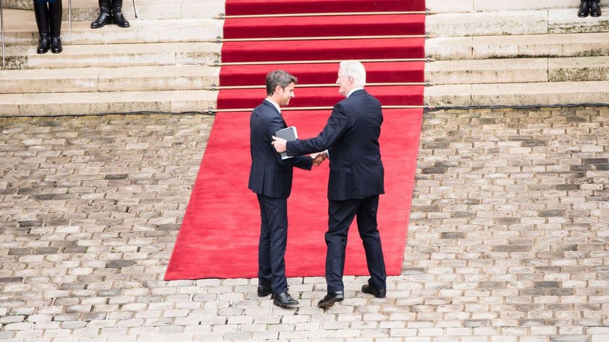 Assistez au transfert de pouvoir entre Gabriel Attal et le nouveau Premier Ministre à Matignon