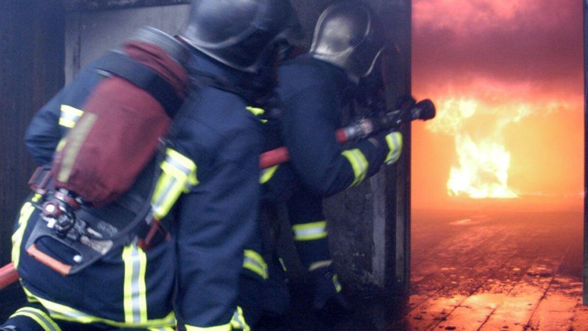 Feu dévastateur non loin du rassemblement aérien Air Legend à Montereau-sur-le-Jard