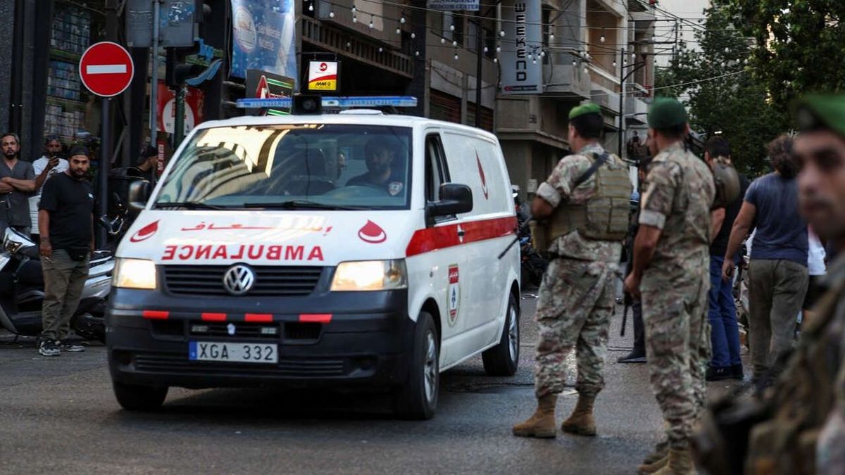 Huit morts et 2 750 blessés : le Hezbollah pointe du doigt Israël
