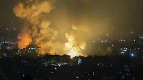 La banlieue sud de Beyrouth, bastion du Hezbollah, continue d'être bombardée par l'armée israélienne : bilan de six morts au minimum