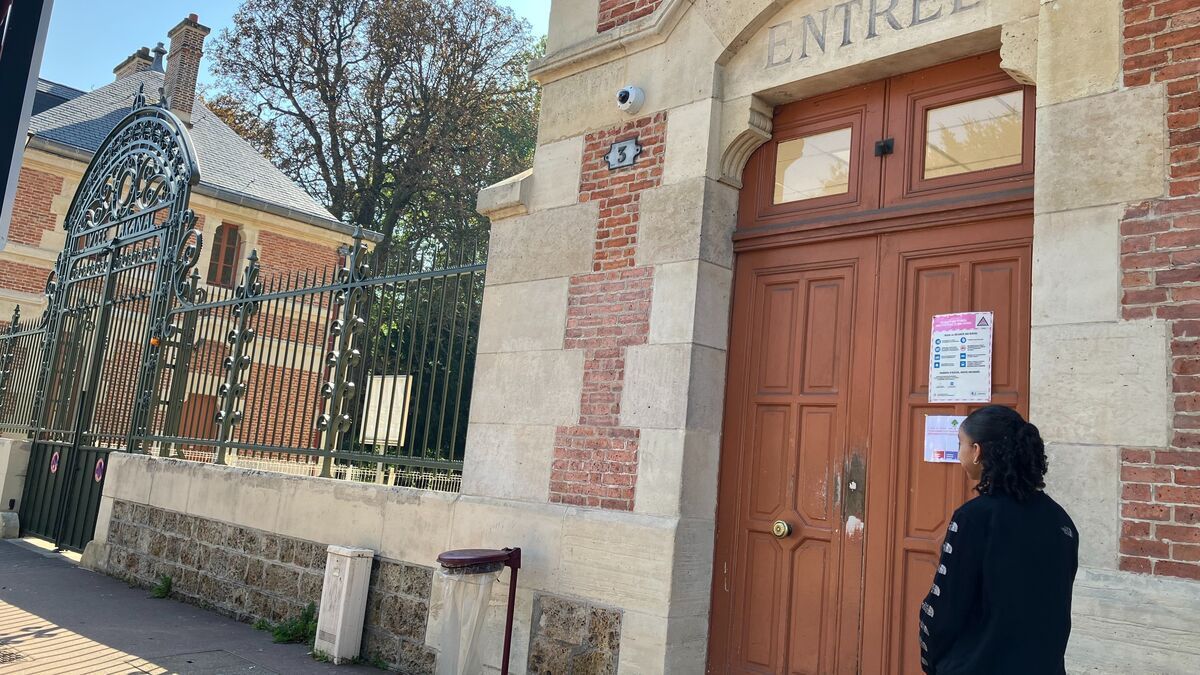 Une dizaine d'élèves de STMG du Lycée Lakanal à Sceaux se plaignent d'être exclus en début d'année scolaire