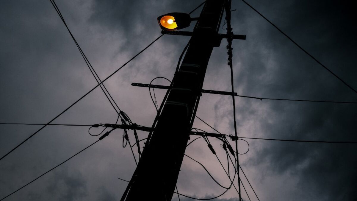 Kirk déclenche une panne d'électricité affectant plus de 64 000 foyers, surtout dans le sud