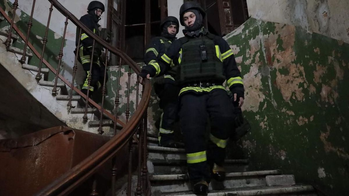 Odessa sous le choc d'une attaque russe dévastatrice : un mort annoncé par les secours