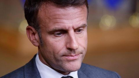 Emmanuel Macron célèbre Gisèle Pélicot comme une pionnière pour les femmes dans la langue française
