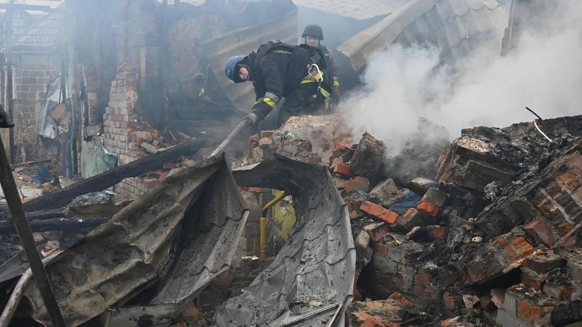 La France exprime son soutien total à l'Ukraine suite aux attaques massives de la Russie le 25 décembre