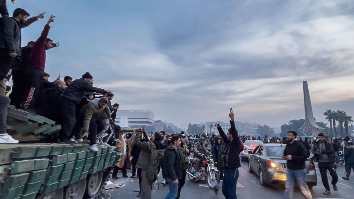 Syrie : les insurgés déclarent avoir investi Damas et la fuite de Bachar al-Assad