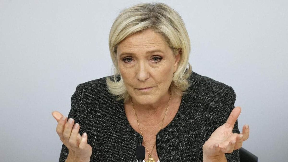 Marine Le Pen critique fortement la réponse d'Emmanuel Macron