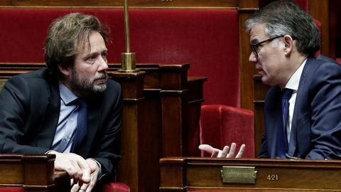 Le Parti Socialiste présente une motion de censure contre François Bayrou pour avoir utilisé les propos de Jean-Marie Le Pen