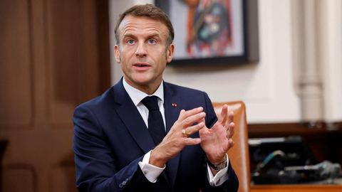 Emmanuel Macron appelle à une reconstruction du SNU influencée par la situation internationale