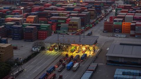 La tension monte entre les États-Unis et la Chine, l'impact se fait déjà ressentir sur le commerce