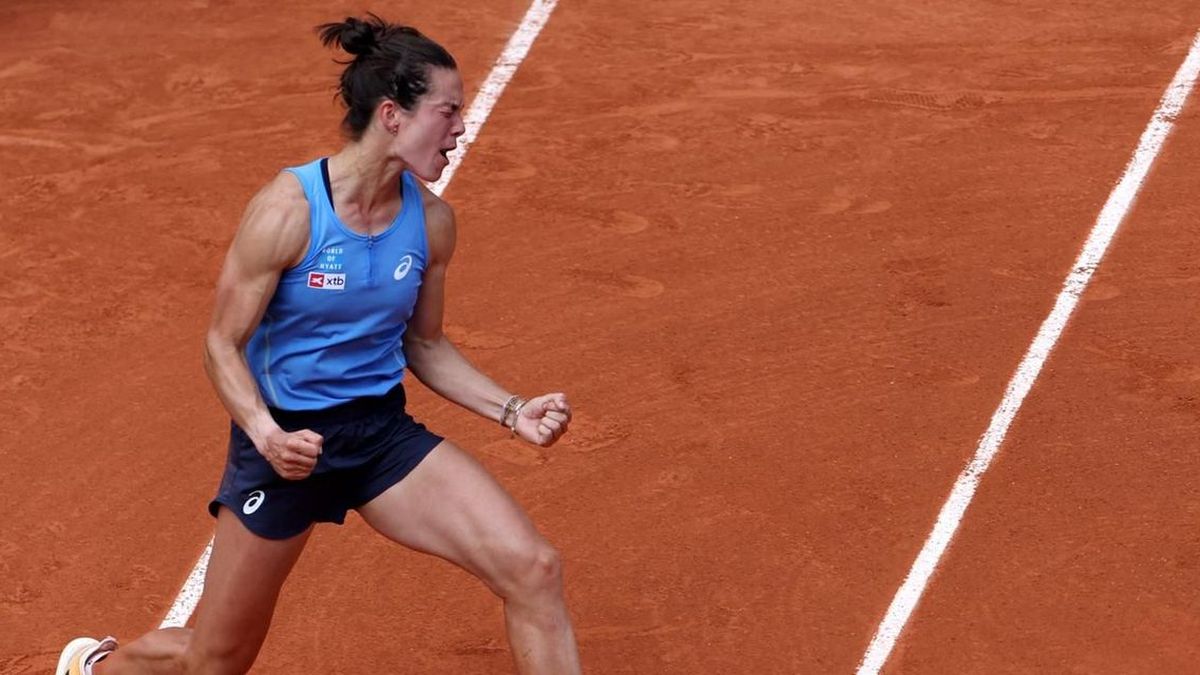 Loïs Boisson, la dernière Tricolore qualifiée pour les quarts au terme d'un match palpitant, Novak Djokovic affrontera Alexander Zverev