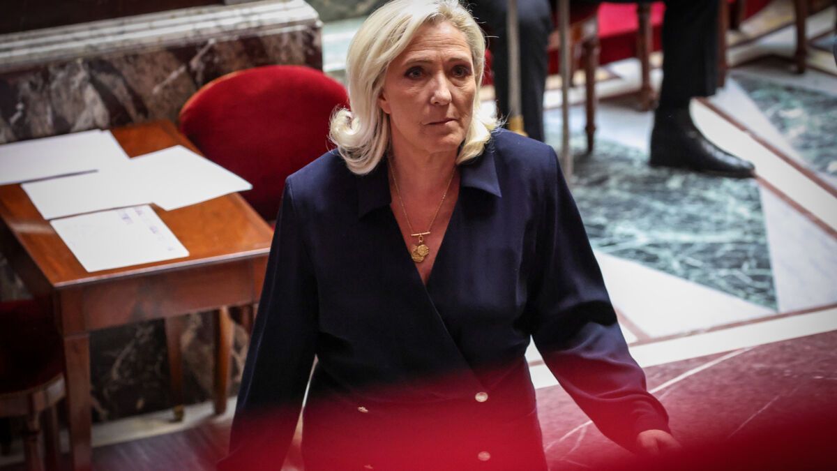 Budget 2026 : Marine Le Pen menace de censurer François Bayrou si ce dernier ne reconsidère pas ses propositions