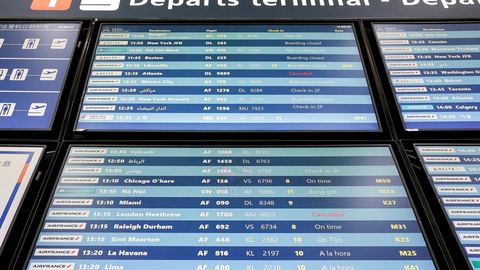 Des centaines de vols seront supprimés vendredi, surtout à Paris