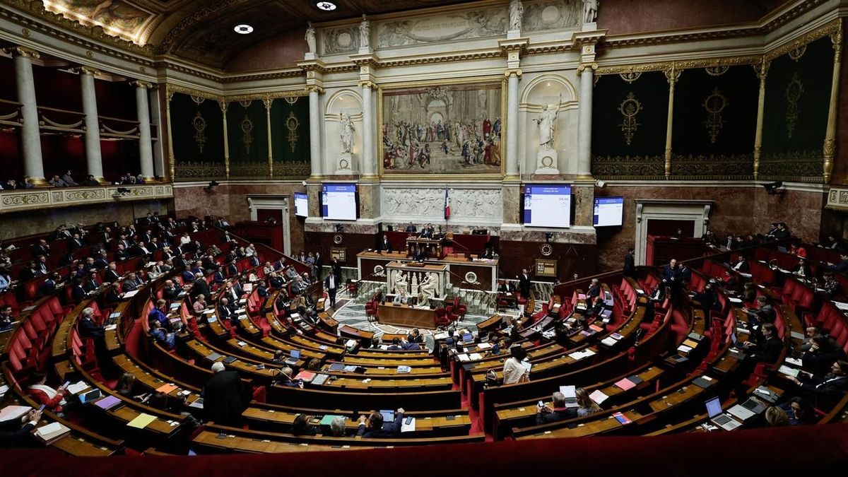 Que se produit-il quand un parlementaire meurt pendant son mandat ?