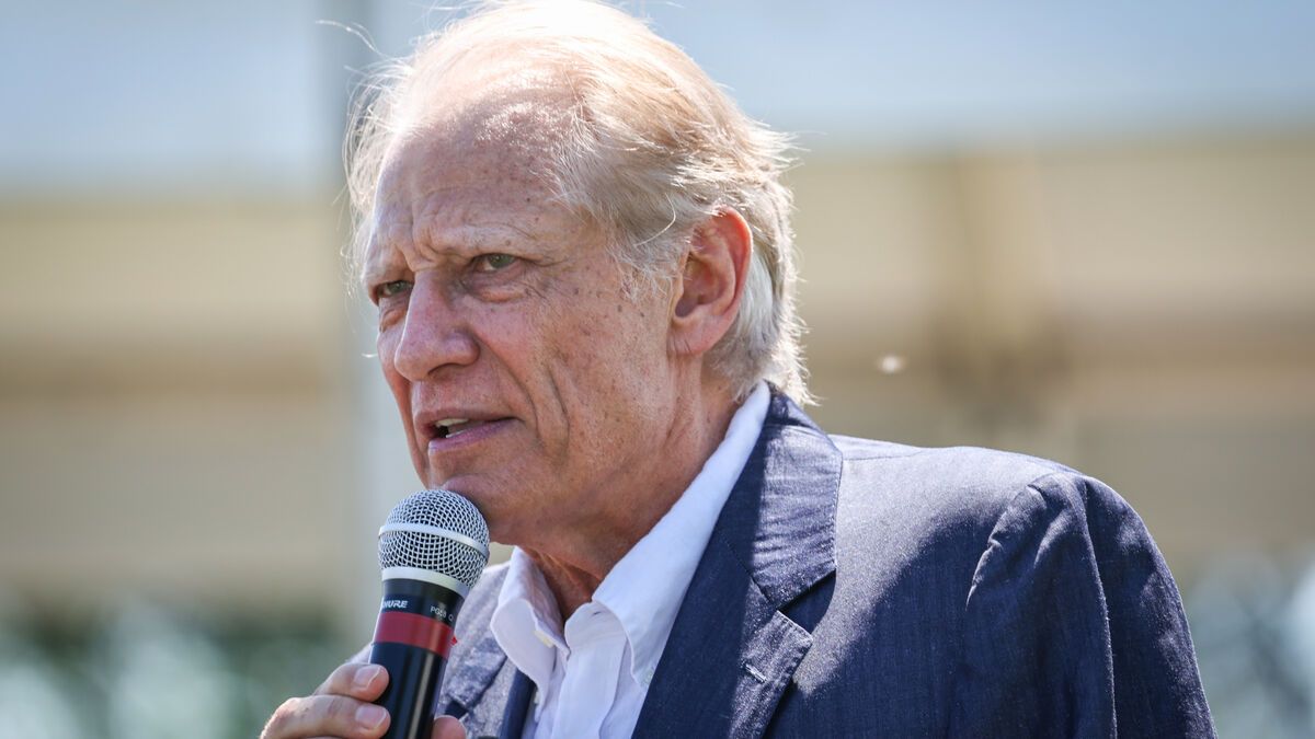 DIRECT. Selon Dominique de Villepin, la crise politique a fortement affecté nos institutions