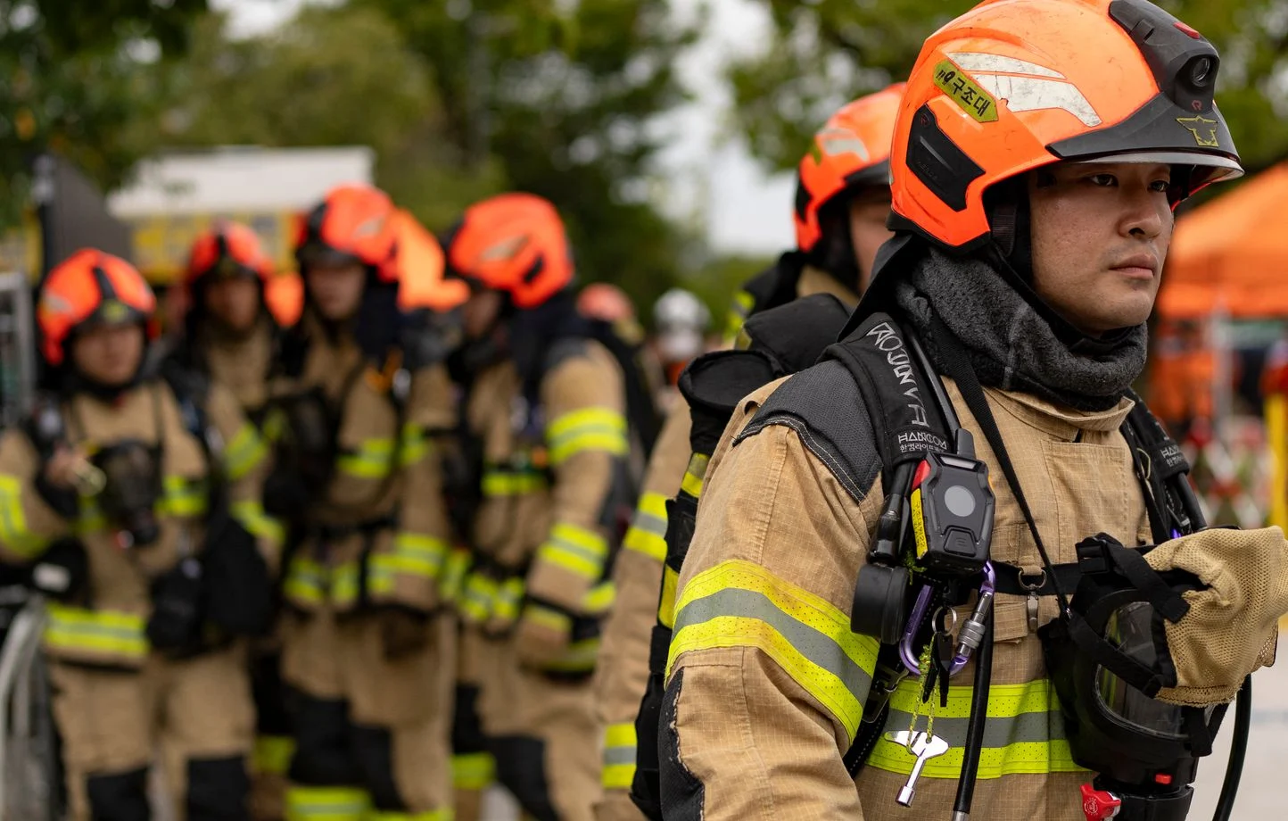 Incendie dans une usine automobile : 10 morts et plus de 60 blessés.