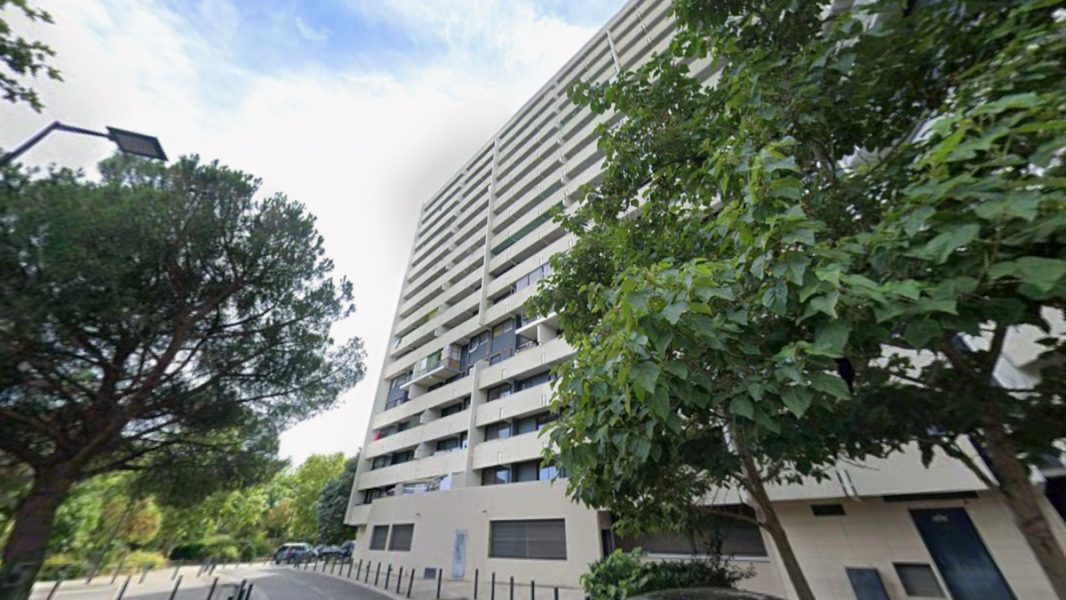 Coup de feu nocturne : une balle traverse son appartement pendant son sommeil