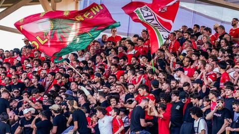 Nîmes Olympique s'impose 3-0 contre l'AS Cannes et rêve de Ligue 3.