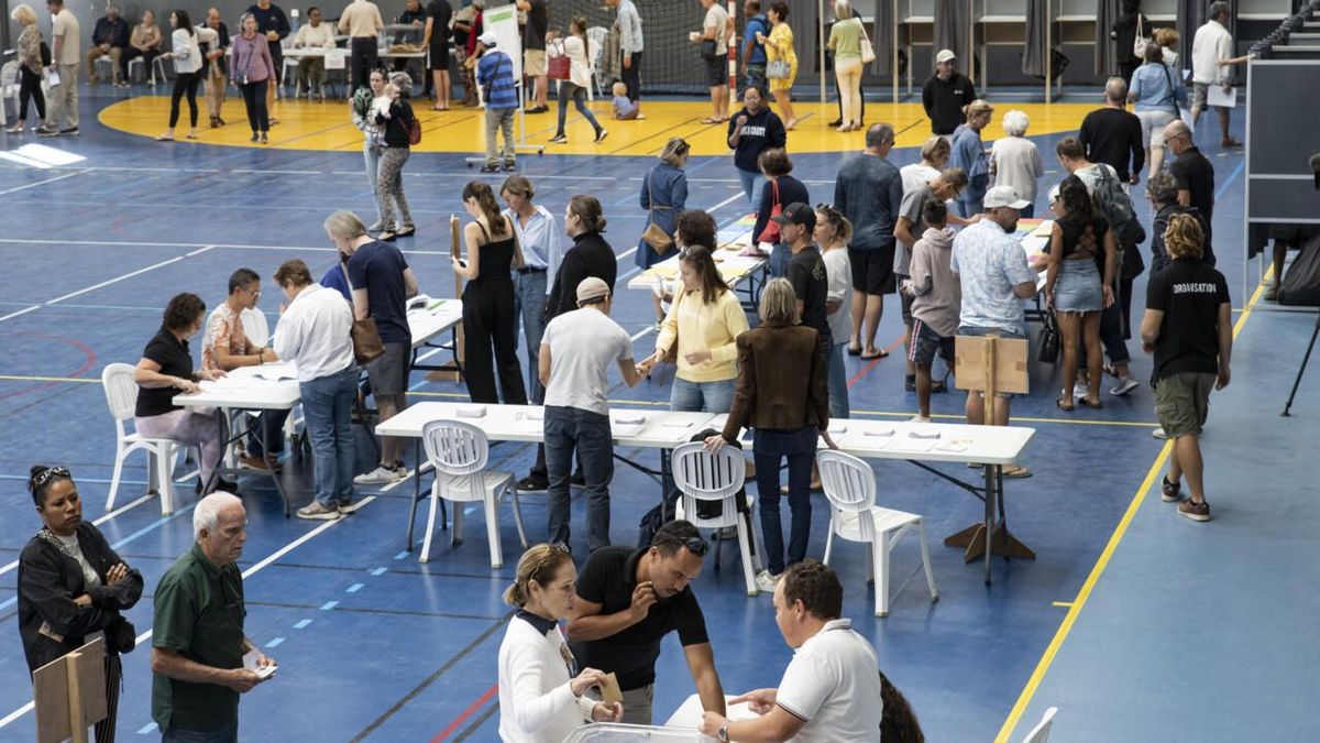 Élections en Nouvelle-Calédonie : les non-indépendantistes en tête dans le Sud, mais pas de majorité au Congrès.