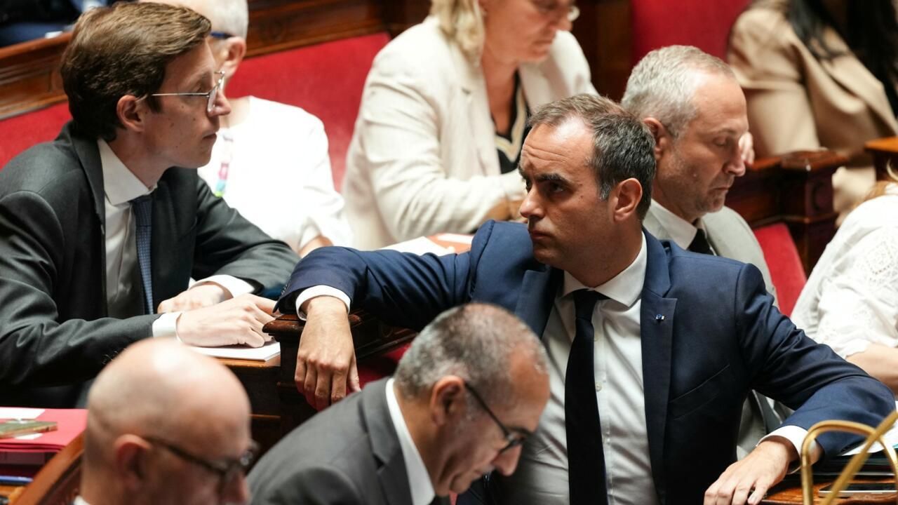 Loi agricole, fin de vie, loi Darmanin : une fin d'année législative sous tension.