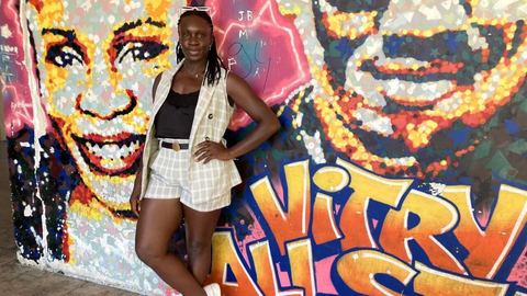Portraits des diasporas africaines : Maé-Bérénice Méité, étoile de la glace [3/5] - Reportage France